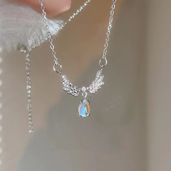 Vintage Love Crown Wing Necklace